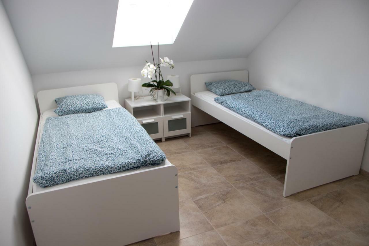 Apartman U Fuxu Zleby Eksteriør bilde